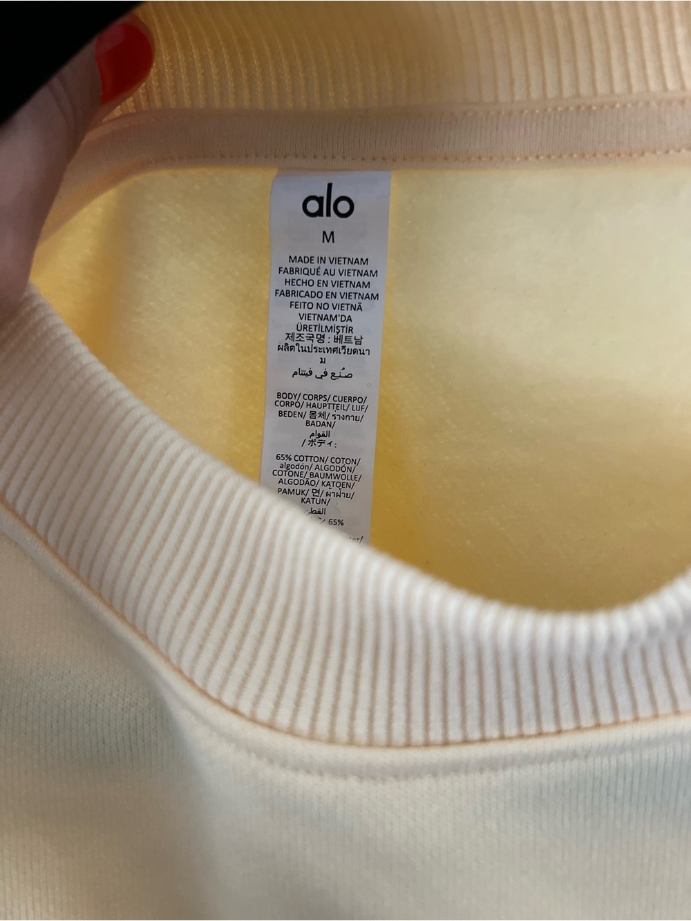 Alo Cropped Accolade Crewneck - Picture 4 of 5